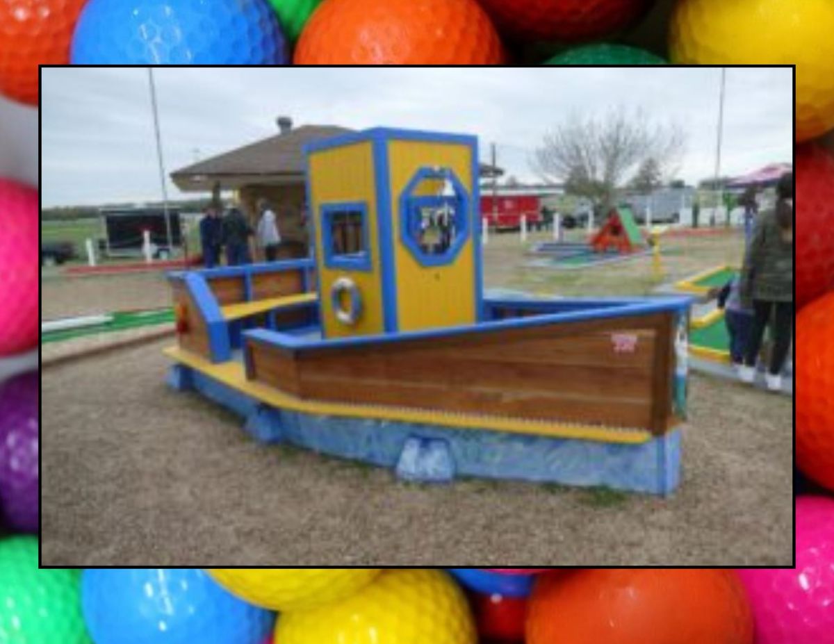 Hilltop Lake Mini Golf