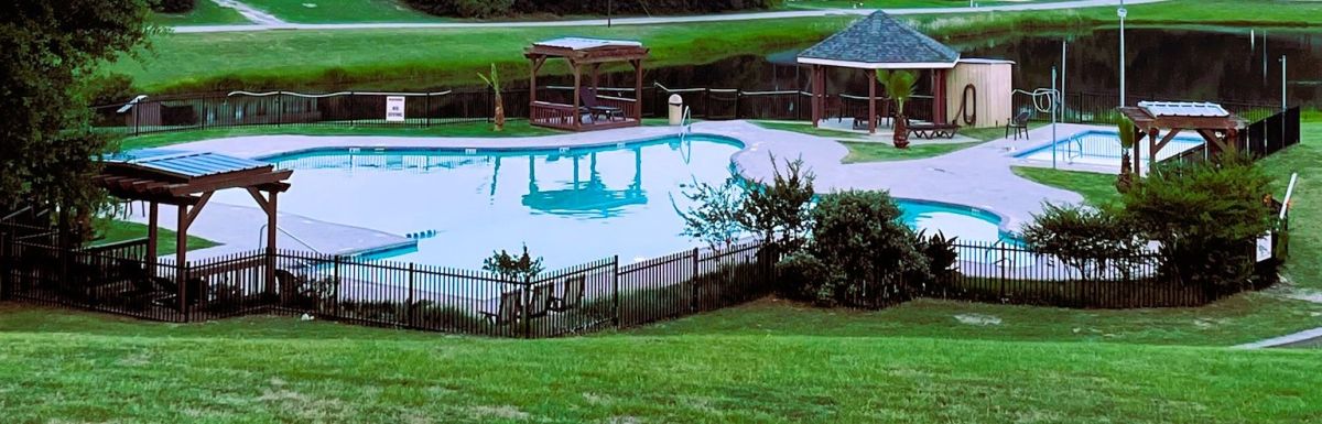 Hilltop Lakes Pool